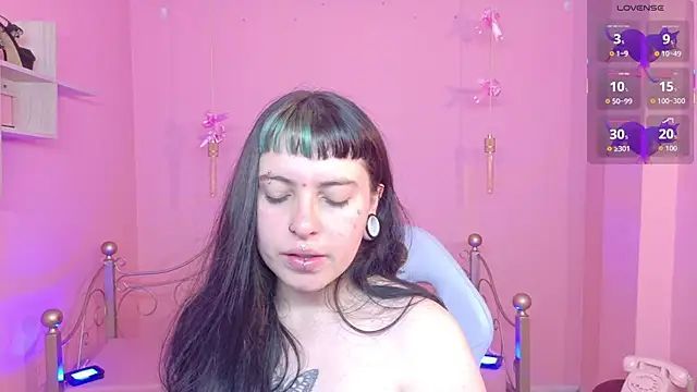 Snapshot of _sofia_smth_xx chatting on June 18, 2026, 1:16 pm sofia smth xx online show from June 18, 2026, 1:16 pm