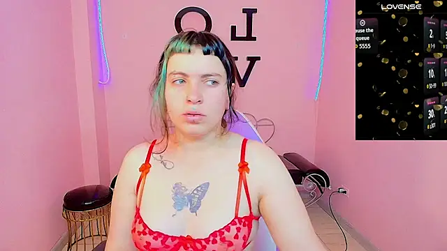 Snapshot of _sofia_smth_xx chatting on June 24, 2026, 1:21 pm sofia smth xx online show from June 24, 2026, 1:21 pm