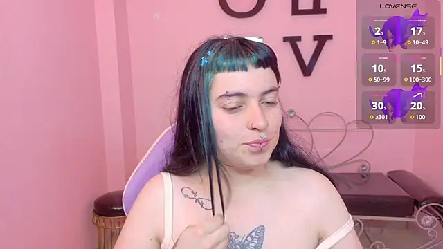 Snapshot of _sofia_smth_xx chatting on June 27, 2026, 1:06 pm sofia smth xx online show from June 27, 2026, 1:06 pm