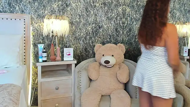 JazmiiMilf online show from June 24, 2026, 12:59 pm