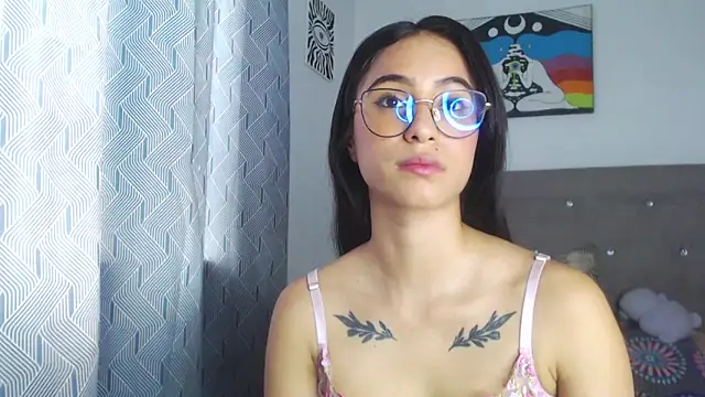 Snapshot of alanasaenz_ chatting on June 14, 2026, 8:32 pm alanasaenz online show from June 14, 2026, 8:32 pm
