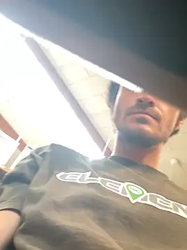 YoungBigWhiteCockGuy online show from July 16, 2026, 8:39 pm