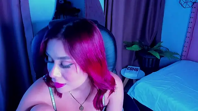 Snapshot of miafox__ chatting on July 3, 2026, 3:46 am miafox online show from July 3, 2026, 3:46 am