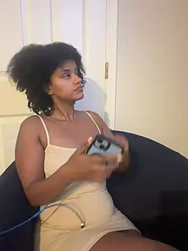 Snapshot of Diosa167 chatting on June 1, 2026, 6:02 am Diosa167 online show from June 1, 2026, 6:02 am