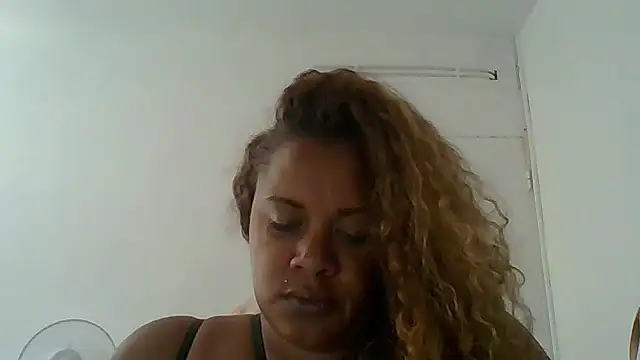 DOMINATRICESANDRA online show from July 1, 2026, 1:00 pm