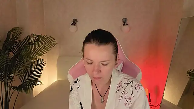 Snapshot of kira_hatti chatting on July 2, 2026, 8:53 am kira hatti online show from July 2, 2026, 8:53 am
