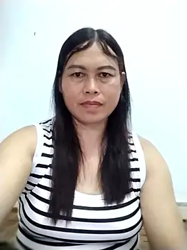 Snapshot of -Hatybi- chatting on May 31, 2026, 9:59 am -Hatybi- online show from May 31, 2026, 9:59 am