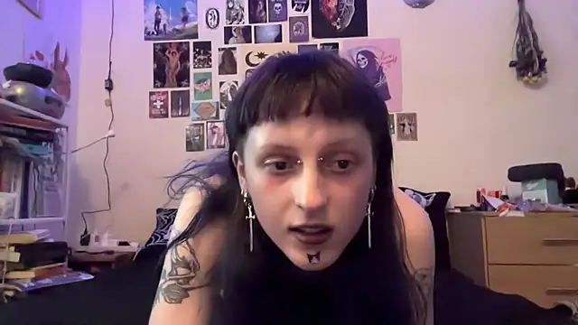 Snapshot of batzy666 chatting on May 29, 2026, 12:22 pm batzy666 online show from May 29, 2026, 12:22 pm