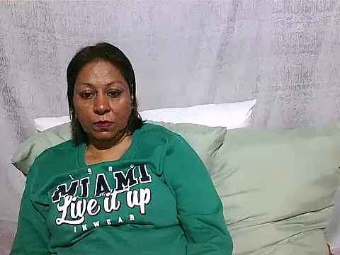Snapshot of IndianSexyMilf69 chatting on June 22, 2026, 3:01 am IndianSexyMilf69 online show from June 22, 2026, 3:01 am