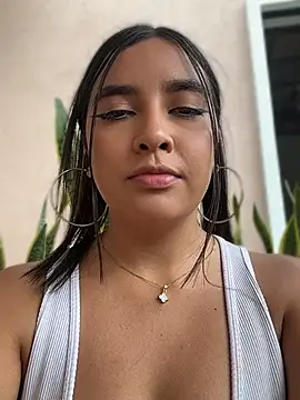Snapshot of HaileyBieber_ chatting on July 9, 2026, 9:25 pm HaileyBieber online show from July 9, 2026, 9:25 pm
