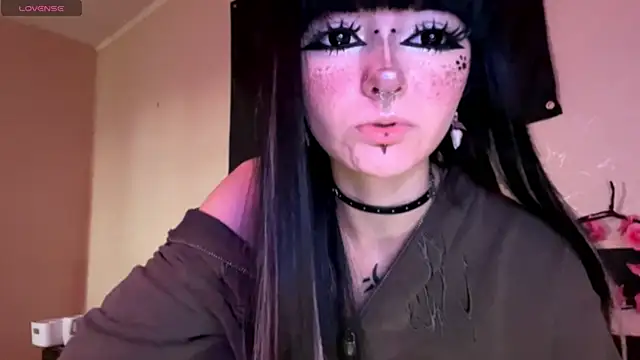 HolyCute online show from July 22, 2026, 11:23 am