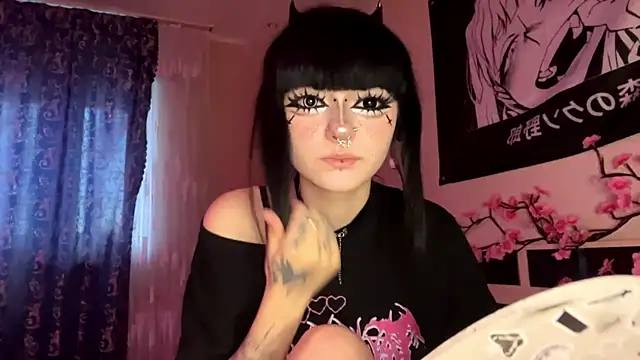 HolyCute online show from July 10, 2026, 5:24 pm
