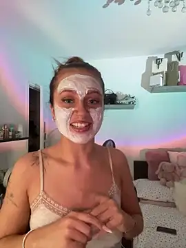 PoisonIvy x online show from June 12, 2026, 1:31 pm