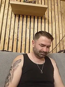 Snapshot of Nicedickolo chatting on June 11, 2026, 12:32 am Nicedickolo online show from June 11, 2026, 12:32 am