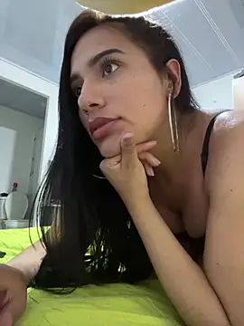 Caro Mildrey online show from June 30, 2026, 2:22 am