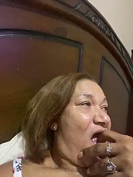 Snapshot of rosanna78322 chatting on June 15, 2026, 2:56 am rosanna78322 online show from June 15, 2026, 2:56 am