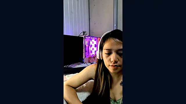 CassaundraWhitehead online show from June 4, 2026, 10:14 pm
