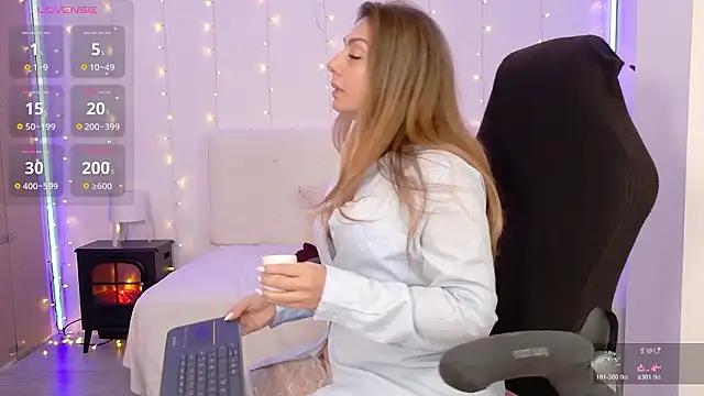 LindaWhite  online show from January 15, 2026, 4:54 pm