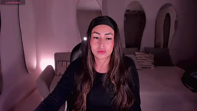 VictoriaBennetX online show from July 18, 2026, 2:53 am