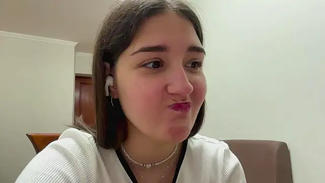 Snapshot of AnnaMaccoil chatting on June 2, 2026, 4:07 pm AnnaMaccoil online show from June 2, 2026, 4:07 pm