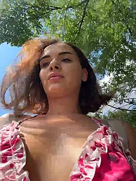 Snapshot of chloenyx chatting on June 25, 2026, 1:05 pm chloenyx online show from June 25, 2026, 1:05 pm