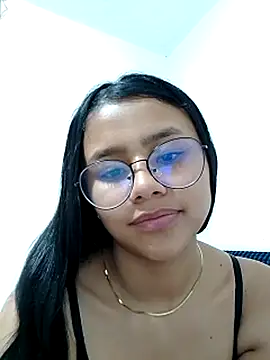 Snapshot of Sofielovee-01 chatting on July 12, 2026, 1:12 pm Sofielovee-01 online show from July 12, 2026, 1:12 pm