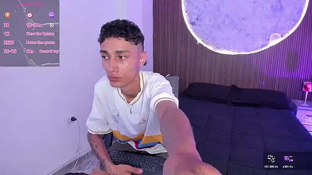 Snapshot of LucasJhonson_ chatting on July 7, 2026, 8:23 pm LucasJhonson online show from July 7, 2026, 8:23 pm