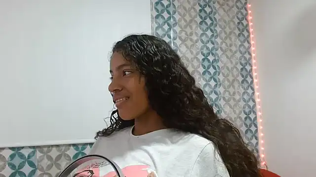 Isabellacarson online show from July 10, 2026, 5:57 pm