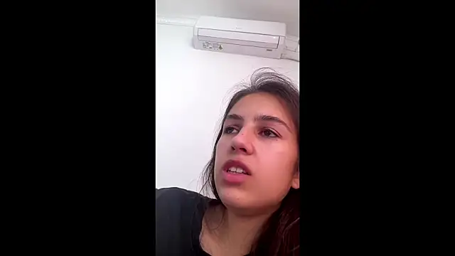 SindyKay online show from June 19, 2026, 5:13 am