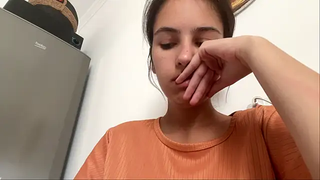 SindyKay online show from July 15, 2026, 5:14 am