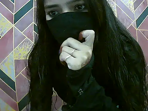 Snapshot of Hot-Roshni chatting on June 15, 2026, 6:18 pm Hot-Roshni online show from June 15, 2026, 6:18 pm