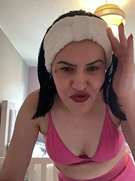 Snapshot of ArabianTemptress chatting on July 29, 2026, 4:50 pm ArabianTemptress online show from July 29, 2026, 4:50 pm