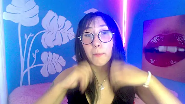 Snapshot of eli_doll chatting on July 6, 2026, 11:06 am eli doll online show from July 6, 2026, 11:06 am