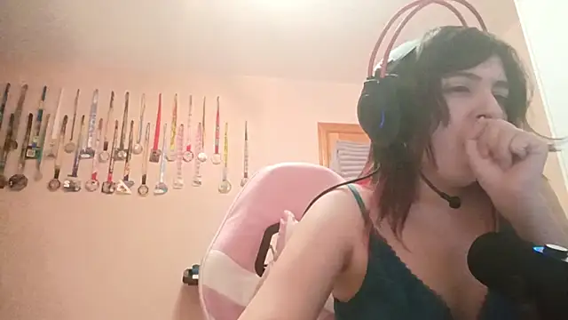 Snapshot of bunnyhoneylovehands chatting on July 1, 2026, 10:43 pm bunnyhoneylovehands online show from July 1, 2026, 10:43 pm