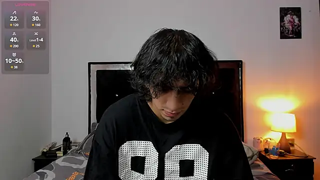 Snapshot of Shy_Mateo chatting on June 2, 2026, 9:48 pm Shy Mateo online show from June 2, 2026, 9:48 pm