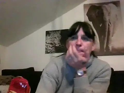 sexujuly88 online show from September 26, 2025, 9:10 pm