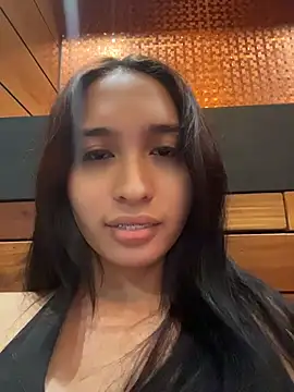 lovely samina online show from July 5, 2026, 3:33 am