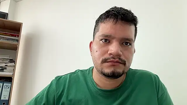 Snapshot of Zaddus chatting on June 1, 2026, 1:11 pm Zaddus online show from June 1, 2026, 1:11 pm