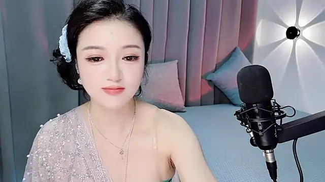 Snapshot of Momo-Wow chatting on July 4, 2026, 6:31 am Momo-Wow online show from July 4, 2026, 6:31 am