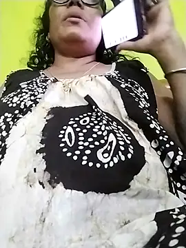 Snapshot of chatterjeesayani567 chatting on July 20, 2026, 9:49 am chatterjeesayani567 online show from July 20, 2026, 9:49 am