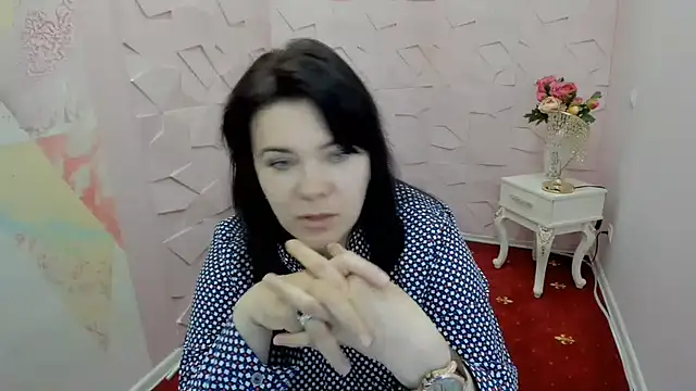 Snapshot of Julia_reeves chatting on June 1, 2026, 12:49 pm Julia reeves online show from June 1, 2026, 12:49 pm