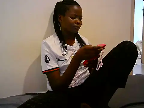 Snapshot of BerryJulie chatting on July 3, 2026, 7:04 am BerryJulie online show from July 3, 2026, 7:04 am