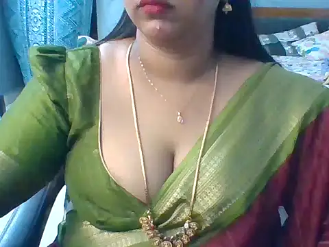 Tamil hot Meenu online show from July 7, 2026, 3:26 pm
