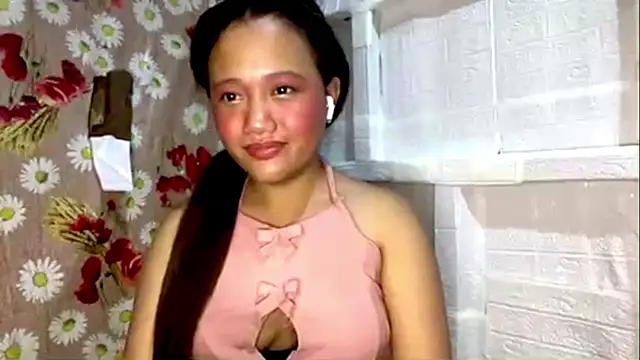 Abegail2221 online show from July 6, 2026, 1:18 pm