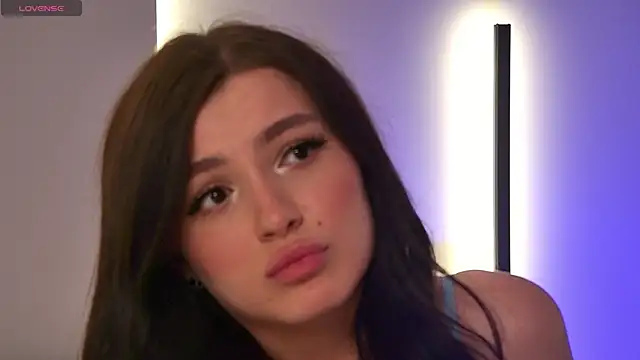 Snapshot of AlanaHurd_ chatting on June 2, 2026, 5:02 pm AlanaHurd online show from June 2, 2026, 5:02 pm