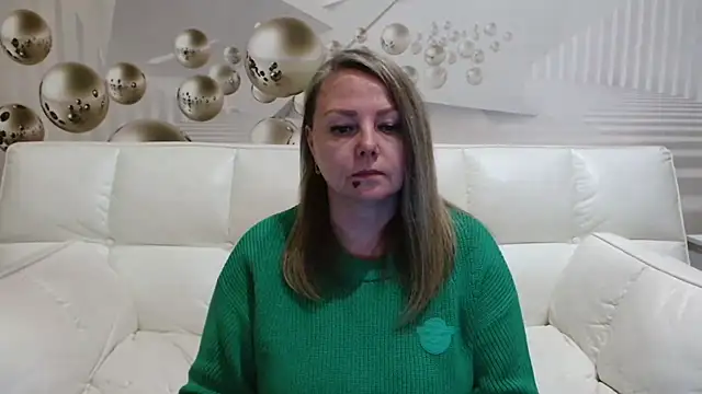 Snapshot of Zara_main chatting on June 1, 2026, 1:55 pm Zara main online show from June 1, 2026, 1:55 pm