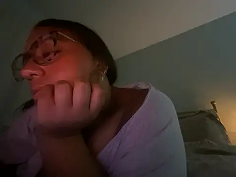 jacklynluvsperv online show from July 10, 2026, 4:12 am
