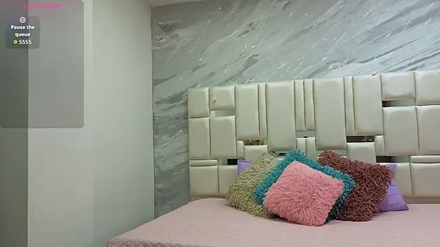 karol lopez  online show from July 11, 2026, 12:05 pm