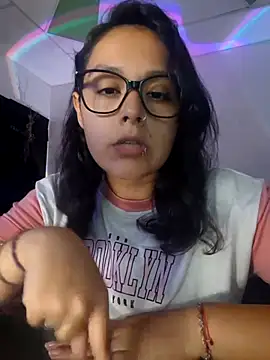 Snapshot of Miss_kittyX chatting on July 17, 2026, 11:57 pm Miss kittyX online show from July 17, 2026, 11:57 pm