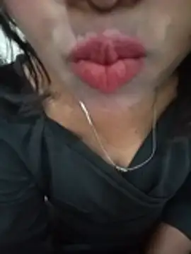 Snapshot of Sexy-Zeenat chatting on July 19, 2026, 5:27 am Sexy-Zeenat online show from July 19, 2026, 5:27 am